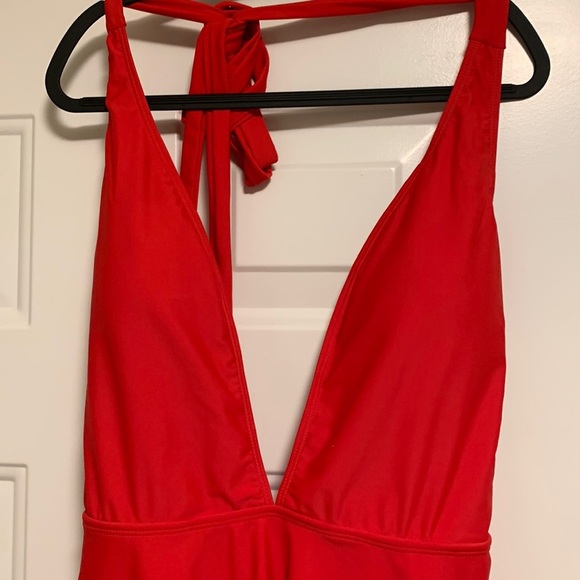 Sexy Plunging V neckline Skirt Open with Tie Back Women’s Red Swimsuit, Size XL - Picture 6 of 12